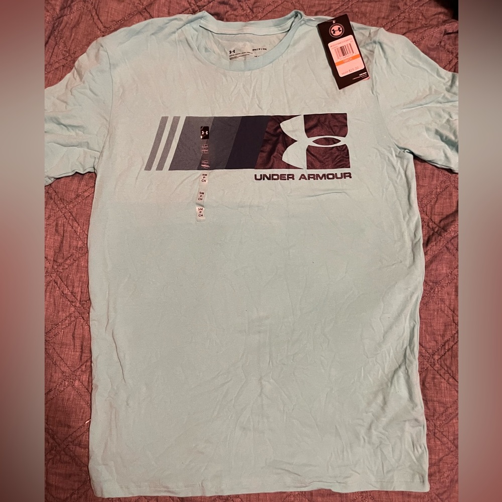 New men’s Under Armor T-shirt